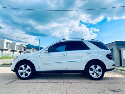 MERCEDES-BENZ  ML 3.5 Bluetec/Blueefficiency , 2011